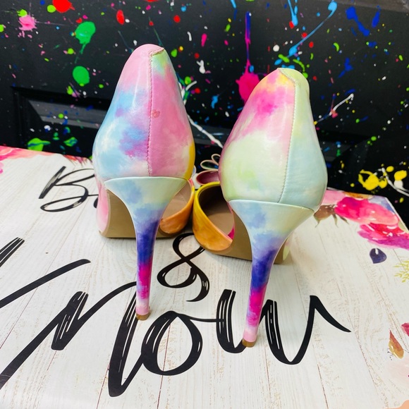 Betsey Johnson pastel heels- vintage look - Picture 2 of 7